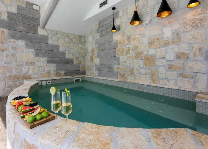 Palace Paulina B * Novi Vinodolski