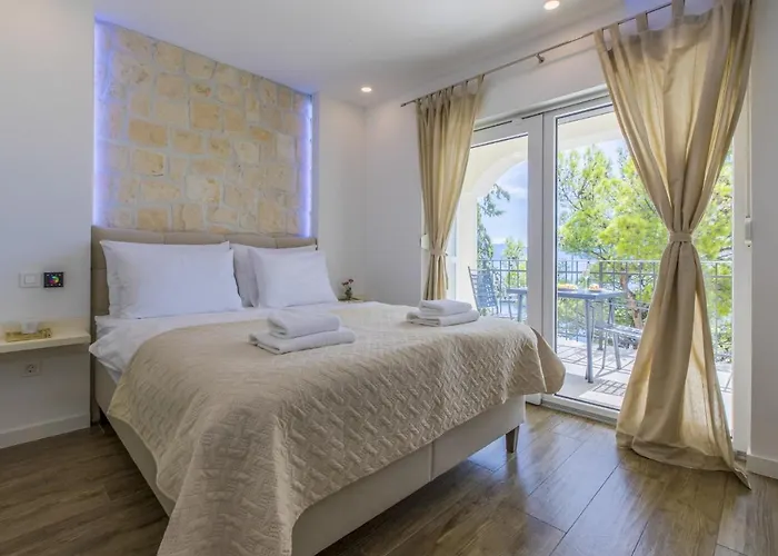 Apartment Palace Paulina B *